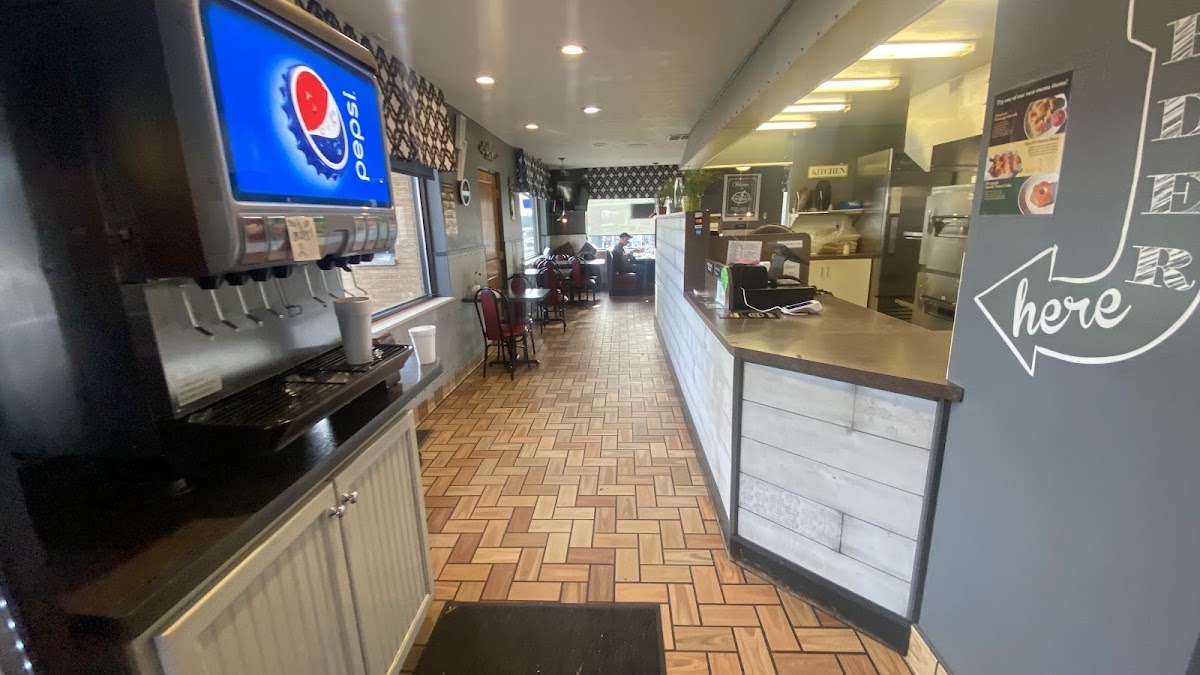 Powerhouse Pizza & Subs-3